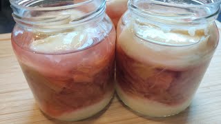 Leckerer Rhabarber-Vanillepudding. #einfacherezepte #rhabarber #pudding