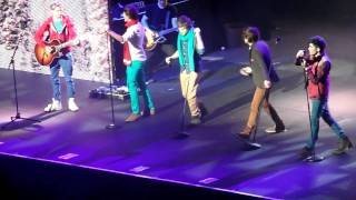 Use Somebody - One Direction - Birmingham NIA