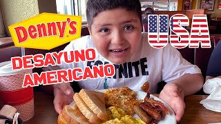 Probando el DESAYUNO AMERICANO | DENNY'S - Estados Unidos