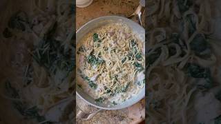 One Pan Chicken Florentine Pasta