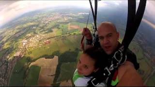 Maira 08 12 2013 - salto duplo em Boituva com a SkyRadical Paraquedismo