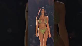 @luccianabeynon Designer: @emasavahl Production: @miamiswimweekshows