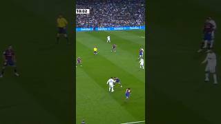 Ronaldo nutmegs barcelona players #shorts #ronaldo #cr7