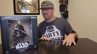 Diamond Select The Mandalorian Gallery Diorama Statue Unboxing Review Disney