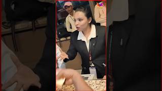 एयर इंडिया Flight लेट होने पर पेसेंजर का व्यवहार #shorts #viralvideo #viralnews #news #viral