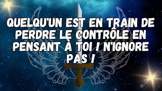 Quelqu'un est en train de perdre le contrôle en pensant à toi ! N'IGNORE PAS !