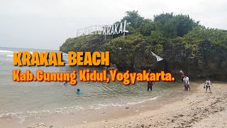 Panorama pantai krakal.||.Kabupaten Gunung kidul,Yogyakarta.