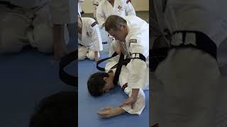 Using Your Karate Belt for Self Defense…!! #martialarts #selfdefense