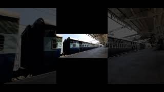 Mumbai Central Ahmedabad Passenger Passing Through Malad Railway Station | Indian Railways