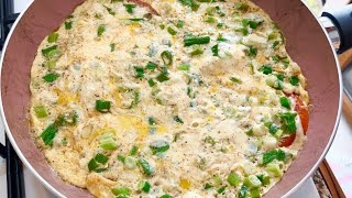 Лучший завтрак с 2 яйцами! Простой и вкусный омлет для вашей семьи.