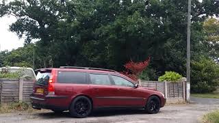 I think my new alloys on my v70 look cool in black plistidip