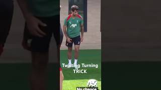 LIVERPOOL BEST FOOTBALL TWISTING TURNING TRICK Szoboszlai Dominik 足球