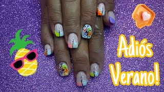 Uñas coloridas para finalizar el verano