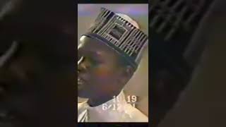 Magnifique récitation d'un sénégalais datant de 1992.. absolument magnifique!