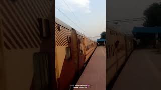 11901 | Agra cantt. Express (VGLJ) - (AGC) departuresongir GhaziabadWAP7 #shorts #train #tracksounds