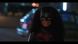 The Flash S09E05 -  Batwoman Helps The Flash Defeat The Red Death