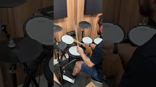 HITTING HARD! This V-Drums is good enough?