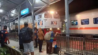 Melihat Kesibukan Stasiun Tasikmalaya Saat Malam Hari!!!!! Hunting KA Di Stasiun Tasikmalaya