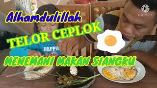 Telor ceplok,kentang 🥔 goreng lemak buanget 👍👍👍