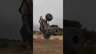 Hitting it hard #monstertruck #monsterjam #stunts #losi #rc #gopro #offroad #shorts