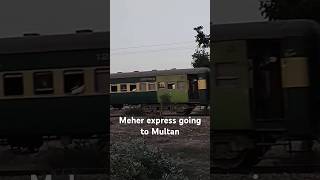 Meher express going to Multan.#desi #reels #trending #vlog #villagevlog #village #train #travel #old