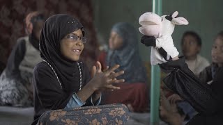 Yemeni children learning to fight diseases through puppets