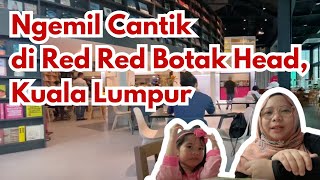 Restoran di dalam Toko Buku??! | Kuy Ngemil Cantik di Red Red Botak Head, Kuala Lumpur