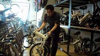 GWCYCLE - Demostration of 20" Japan Used 6Speed Folding Bicycle (Brand: RIDGETOP)