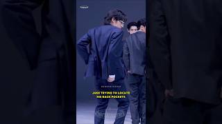 ENHYPEN No Doubt 😂 Jake trying to find his back pockets ft. Heeseung Ni-ki without pocket #enhypen