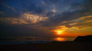 Dramatic Sunrise Sky Over The Ocean - Calming Ocean Waves