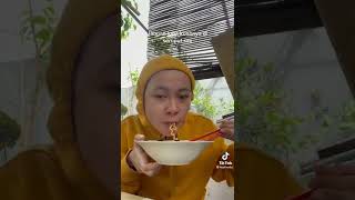 24 JAM ⏰️ MAKAN MIE INSTAN 🍜