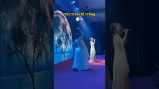 TAY TRÁI CHỈ TRĂNG #minhtrangvocal #vocalcoach