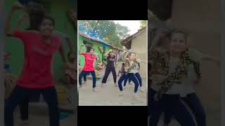 कौन है ये viral dance reel वाली लड़कियां, जिनका दीवाना हुआ Bollywood।।