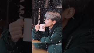 Coffee + Rain + Wonwoo = Perfection 💯