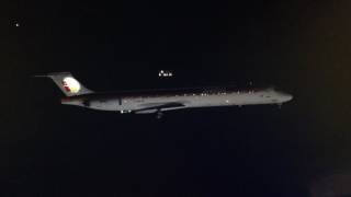 FS2004/ Aterrizaje de noche en S.Sebastian (LESO) visual 22/MD80/Iberia