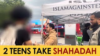 2 Teenagers Convert to Islam at Dawah Table | London