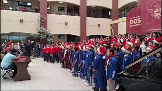 Alcaldesa de Rosarito canta con coros navideños/ maestro Salvador Cortés