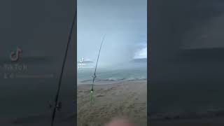 Incredibile tromba d’aria in 🇦🇱 #fishing #fish #surffishing #longcasting #tornado #fish