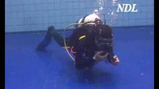 Neutral buoyancy near the bottom in case of inflator failure