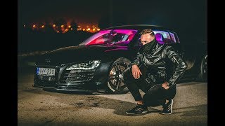 One night with an R8 #carporn