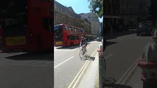 London 2023 🇬🇧 Two Go ahead Enviro 400 MMC Hybrids at Aldgate #Shorts