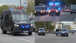 [ST Pauli gegen Hansa Rostock] Fußball Derby Polizei Hamburg und neuer DRK Spitzenbedarfs RTW