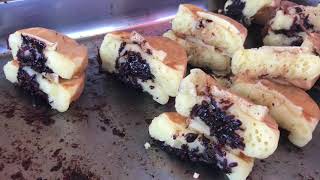 PENJUAL KUE PUKIS KENDARI, LIHAT PROSES BUATNYA | INDONESIA STREET FOOD