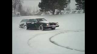 Donuts in 1979 Oldsmobile Custom Cruiser!