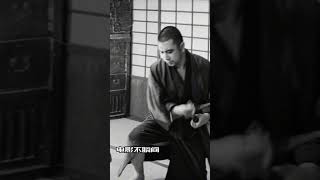 "Zatoichi Story". Director: Misumi Kenji. "Movies don't have moments", quick chop.《座头市物语》导演：三隅研次。速斩。