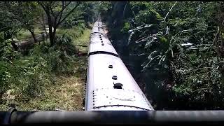 Train at Peradeniya, Sri Lanka 🇱🇰