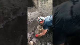 finding lost treasure in the soil.. #trending #metaldetecting #detecting #shorts #unique #treasured