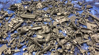 ASMR 10-Minute Tabletop Tingles: Rummaging Through 40k Orks Bits