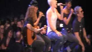 P!nk Live 2009 - Trouble - Belfast, Odyssey Arena 22/04/09 [High Quality]