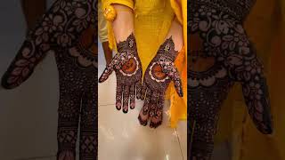 New mayoun mehndi design | by | Trendy brendy